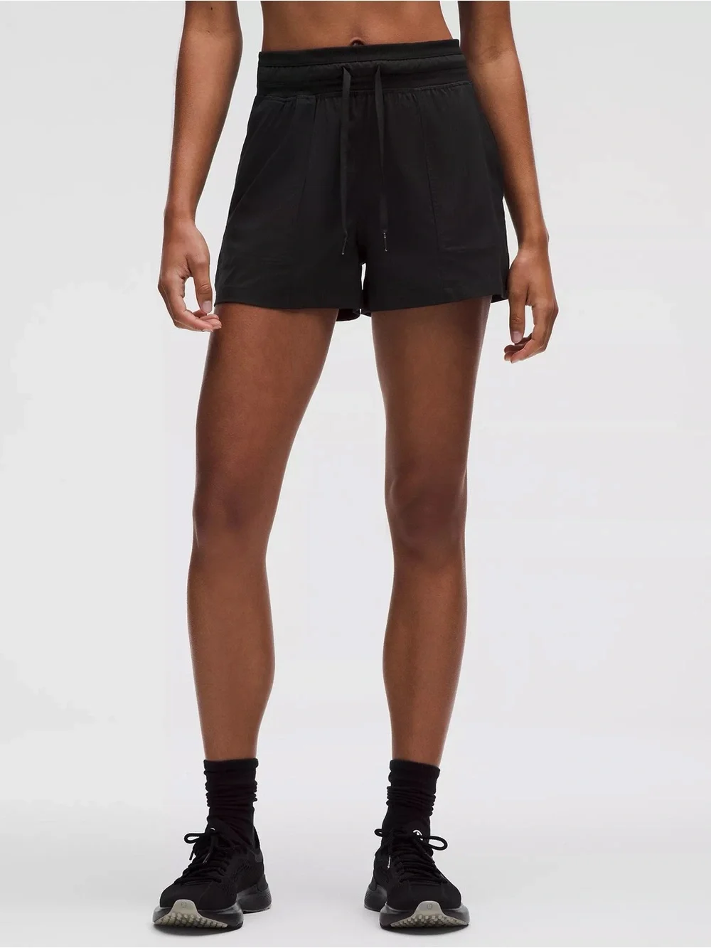 NWT Lululemon Dance Studio High-Rise Short 3.5